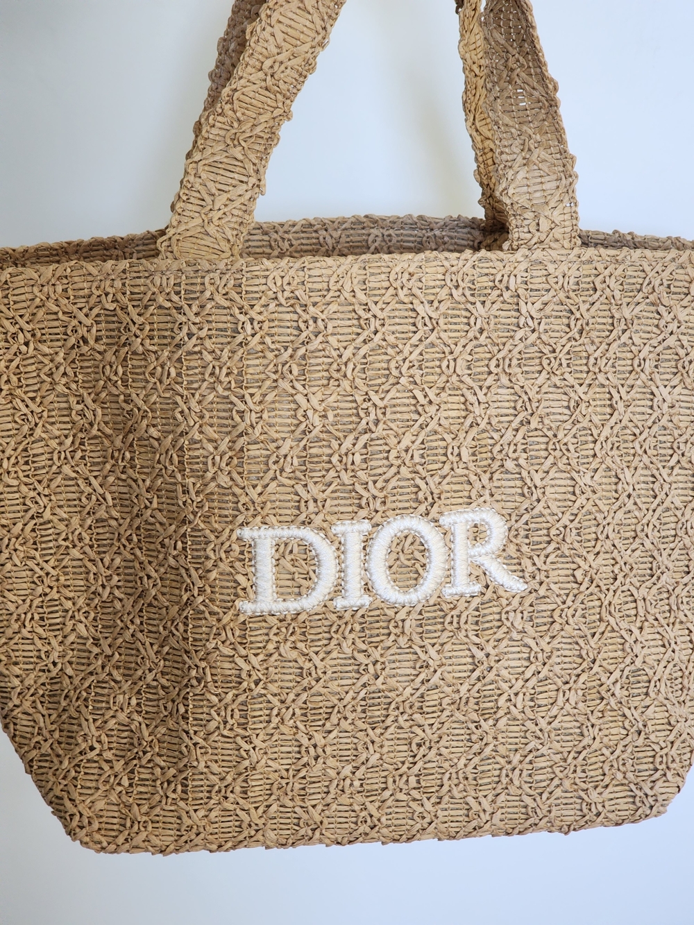GWP/Dior Beige Woven Tote Bag - Picture 2 of 4